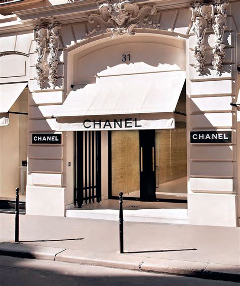 dove trovare chanel a bari|Chanel .